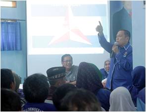 Amin Santono saat reses di Kuningan.
